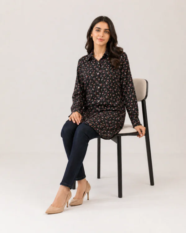 elrare black floral shirt tunic seated