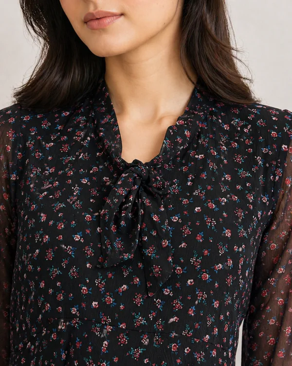 elrare black scatter floral maxi dress neckline detail