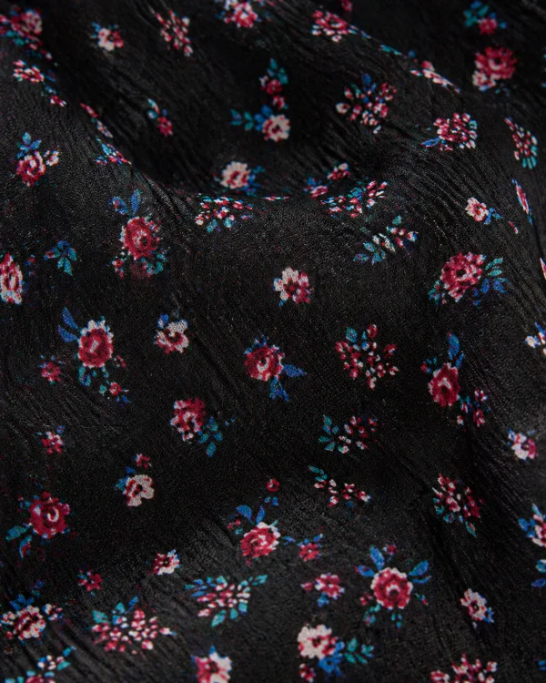 elrare black scatter floral maxi dress sleeve detail
