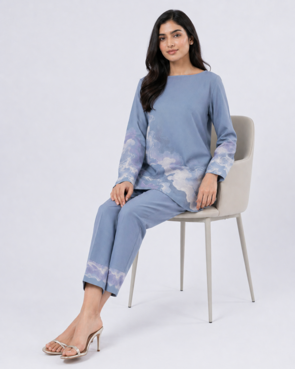 elrare steel blue cloud print coords seated