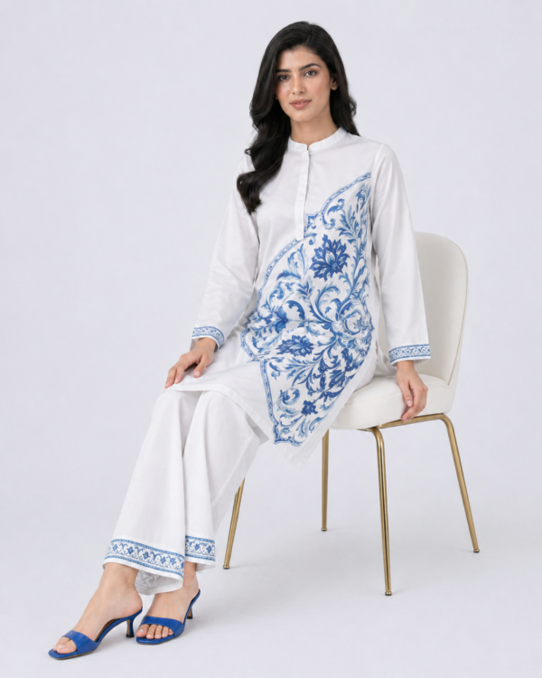 elrare white blue tile print coords seated