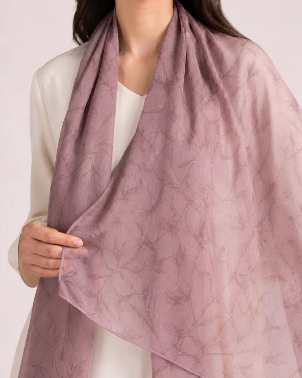 elrare dusty mauve tonal leaf dupatta detail
