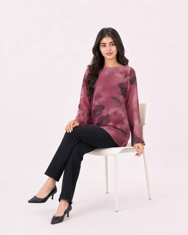 elrare berry smoke top seated