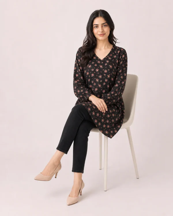 elrare black rose ditsy tunic seated