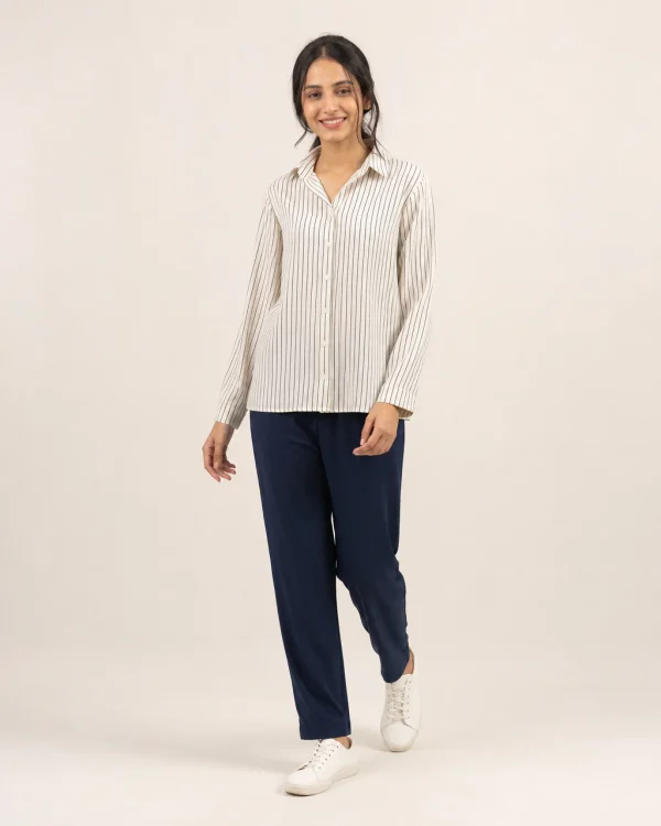 elrare cream navy stripe lounge front view