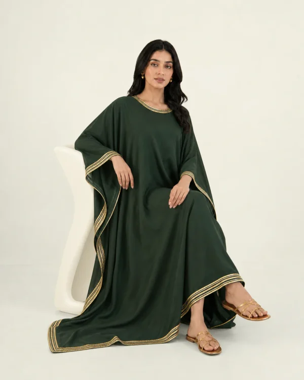 elrare forest gota kaftan seated