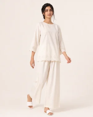 elrare ivory eyelet detail lounge front view