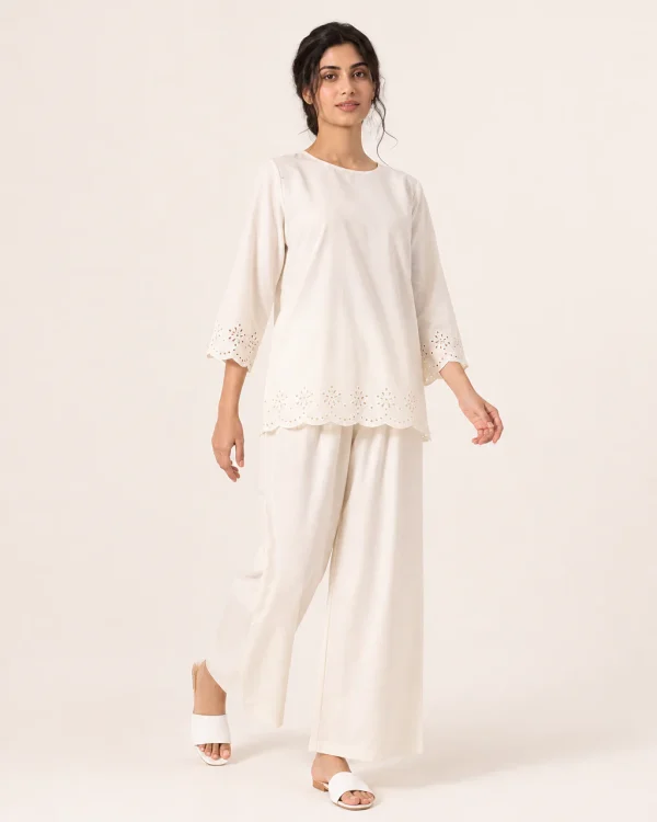 elrare ivory eyelet detail lounge front view