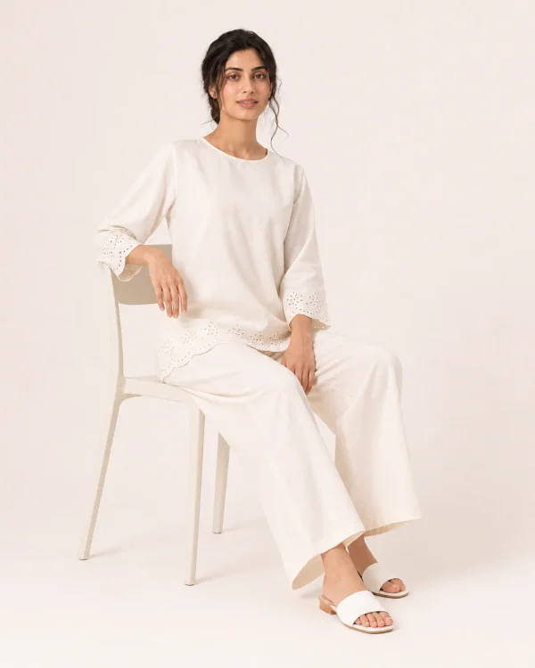 elrare ivory eyelet detail lounge seated