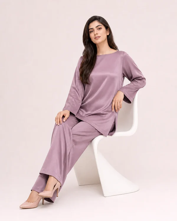 elrare mauve brushed satin coords seated