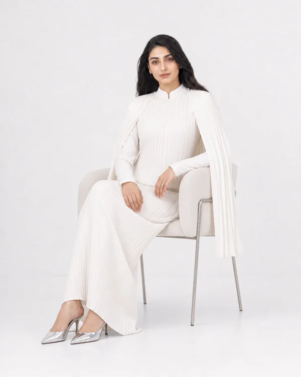 elrare platinum pleat cape exclusive seated