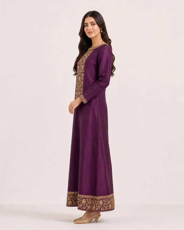 elrare plum naqqashi court exclusive side view