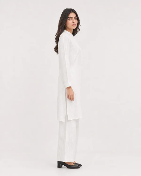 elrare porcelain white pinstripe coords side view