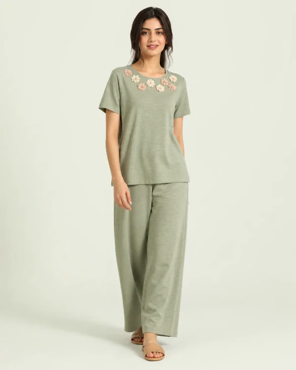 elrare sage applique lounge front view