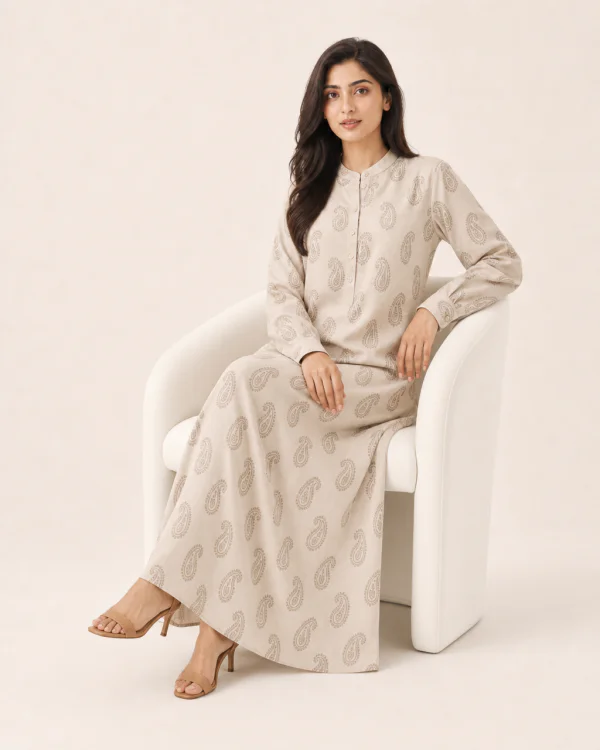 elrare sand paisley maxi seated