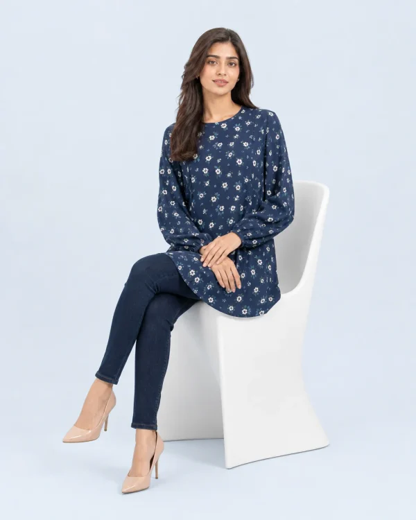 elrare sapphire floral top seated