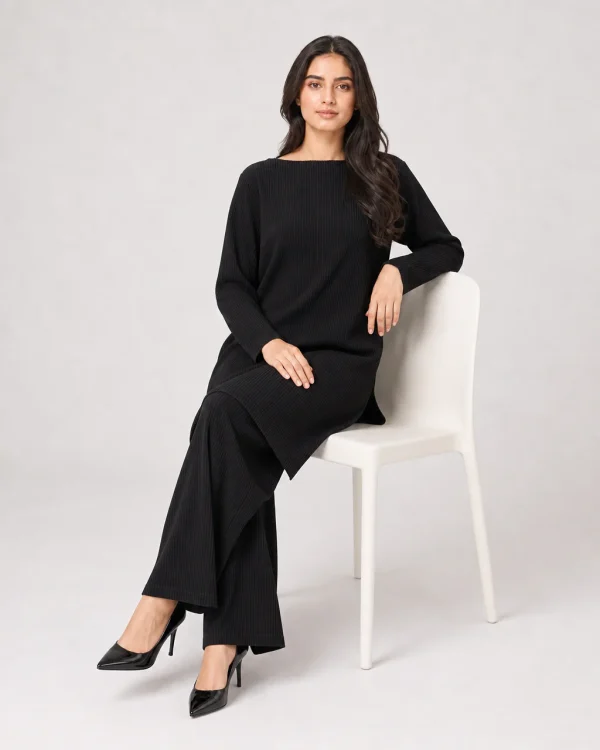elrare soft black crepe ridge coords seated