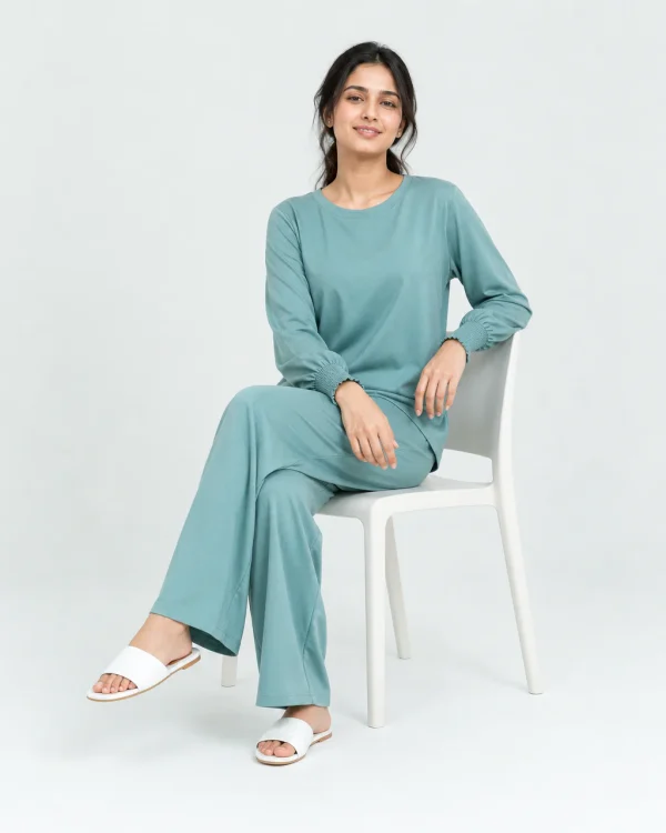 elrare teal smocking sleeve lounge seated