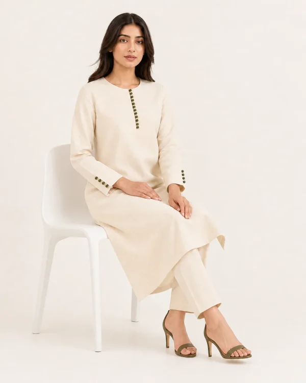 elrare warm ivory contrast loop coords seated