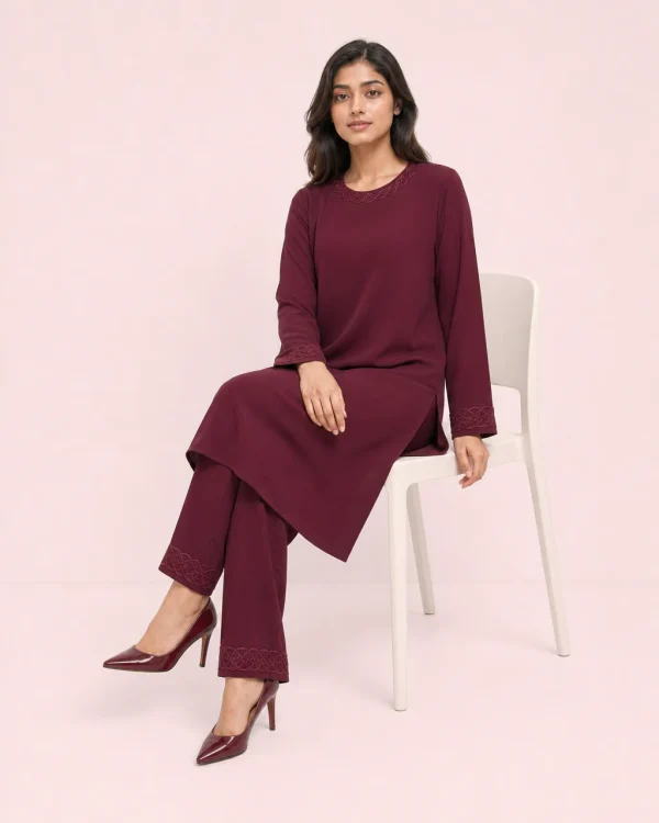 elrare wine tonal knotwork coords seated